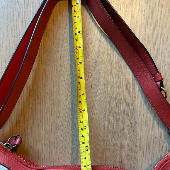 Small Coach Poppy Purse with gold accents - Picture 2 of 16